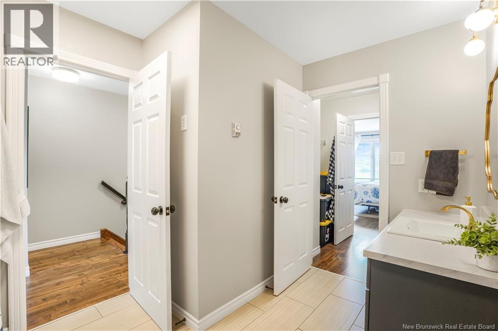 #1 508 Riverside Drive - 23