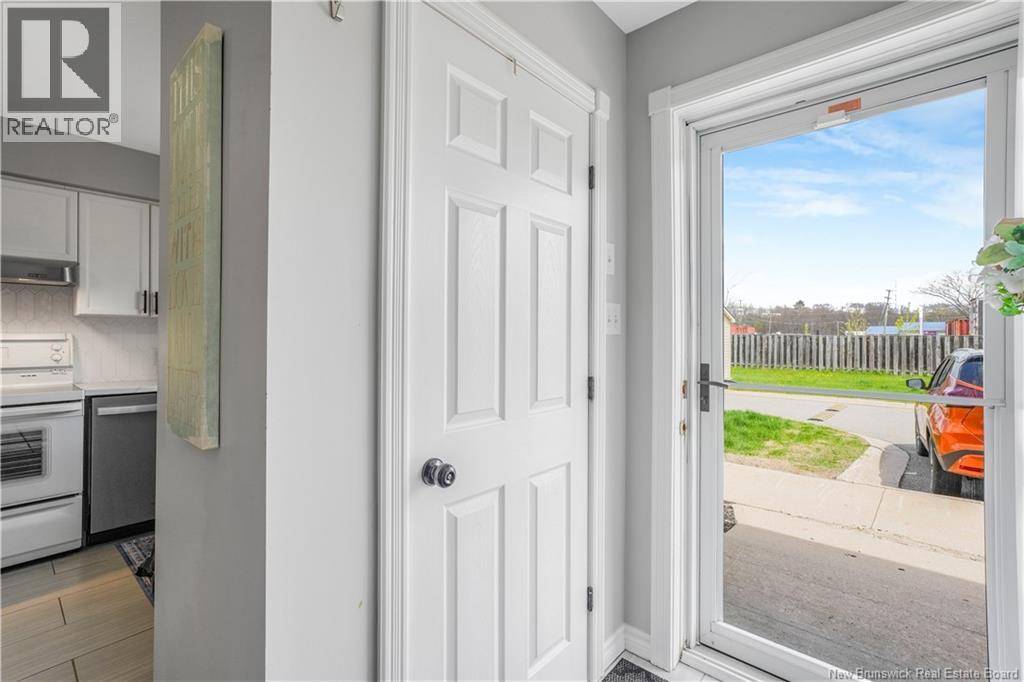 #1 508 Riverside Drive - Image 3