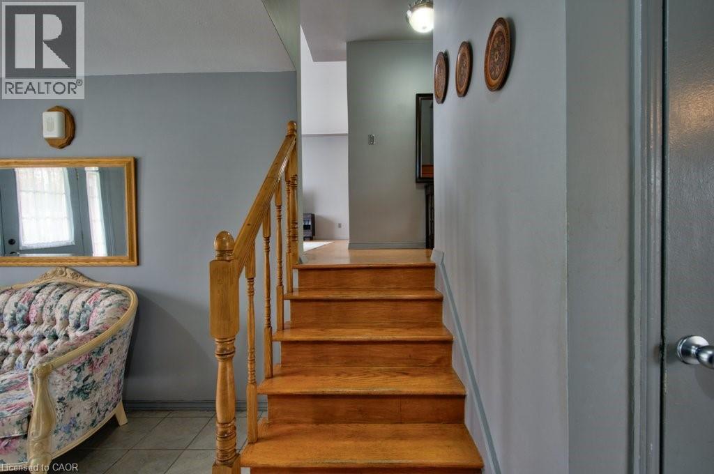 34 WESTWOOD Crescent - 14
