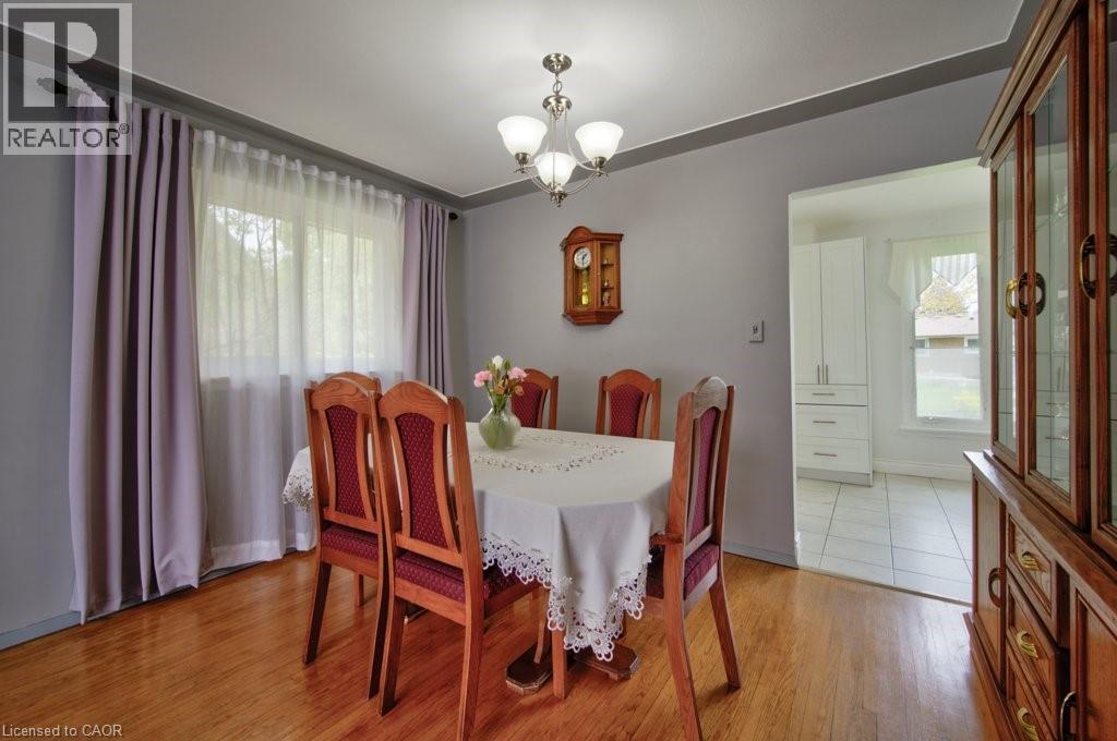 34 WESTWOOD Crescent, Kitchener, Ontario, N2M2L8 — Photo 44