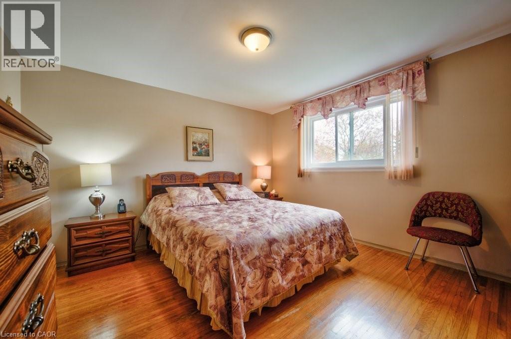 34 WESTWOOD Crescent, Kitchener, Ontario, N2M2L8 — Photo 46