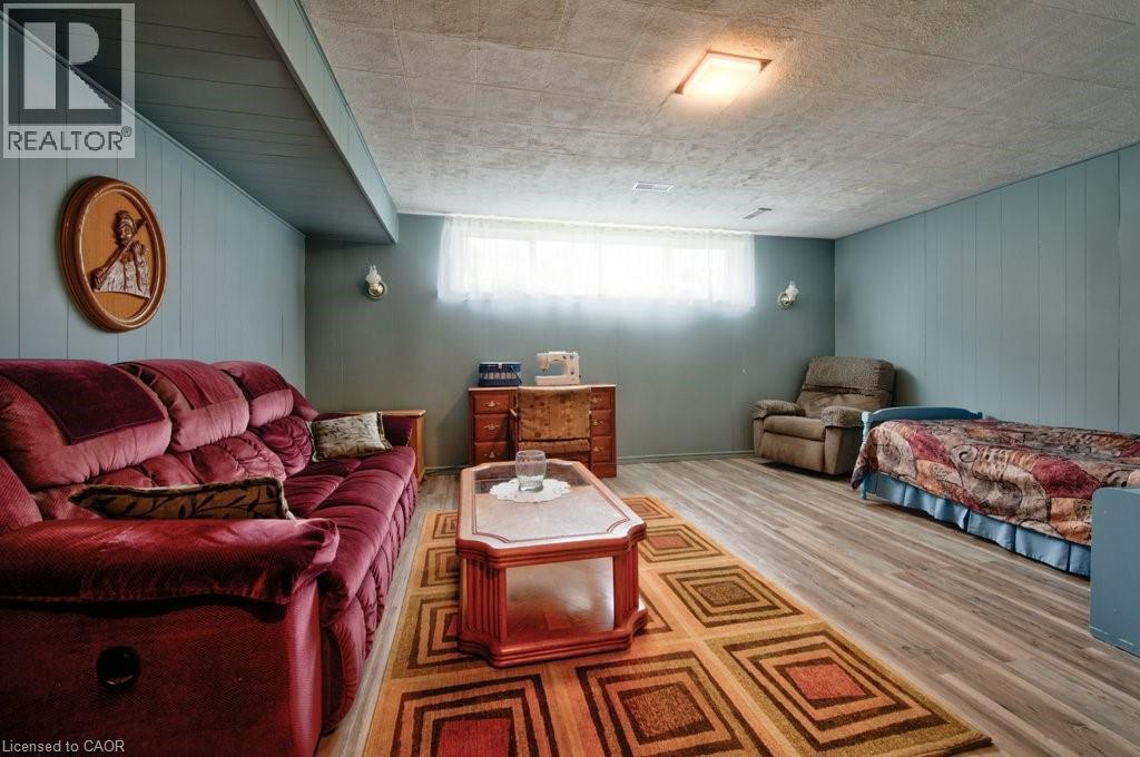 34 WESTWOOD Crescent, Kitchener, Ontario, N2M2L8 — Photo 27