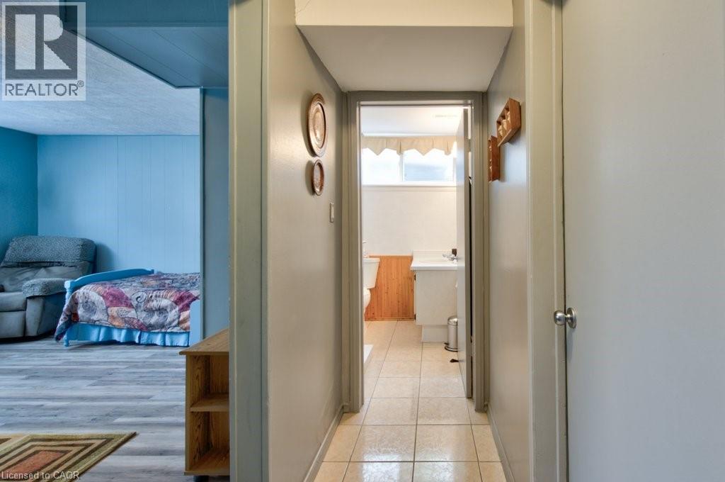 34 WESTWOOD Crescent - 34