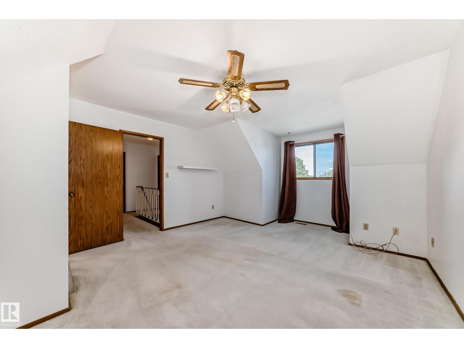9528 189 ST NW - 22