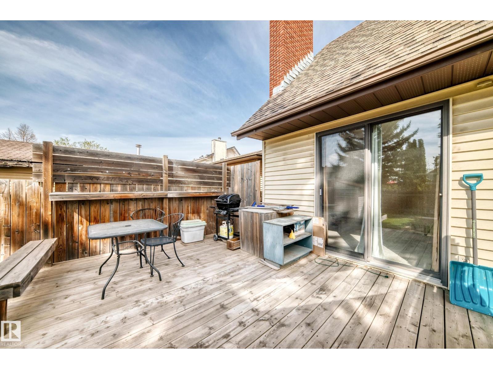 9528 189 ST NW - 13