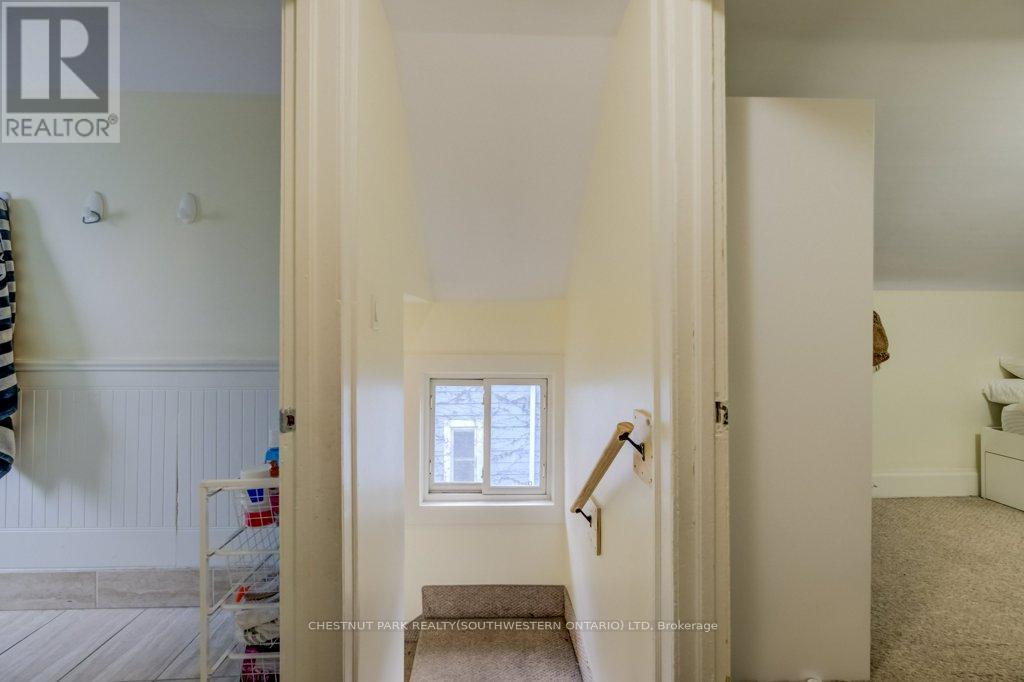 10 MARSHALL STREET - 15