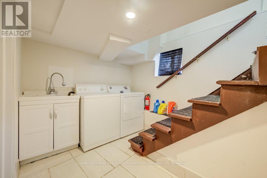 10 MARSHALL STREET - 22