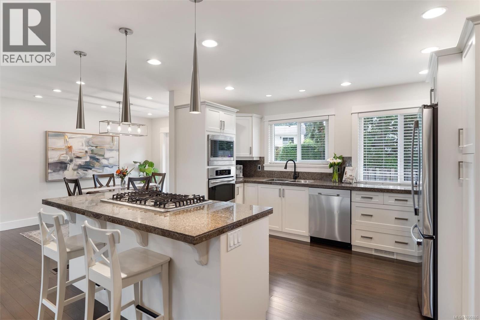 1582 Fremont Pl - 11