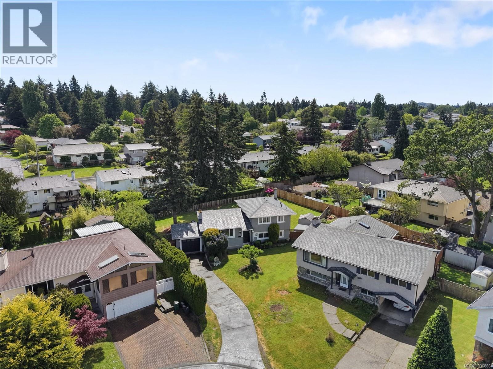 1582 Fremont Pl - 35