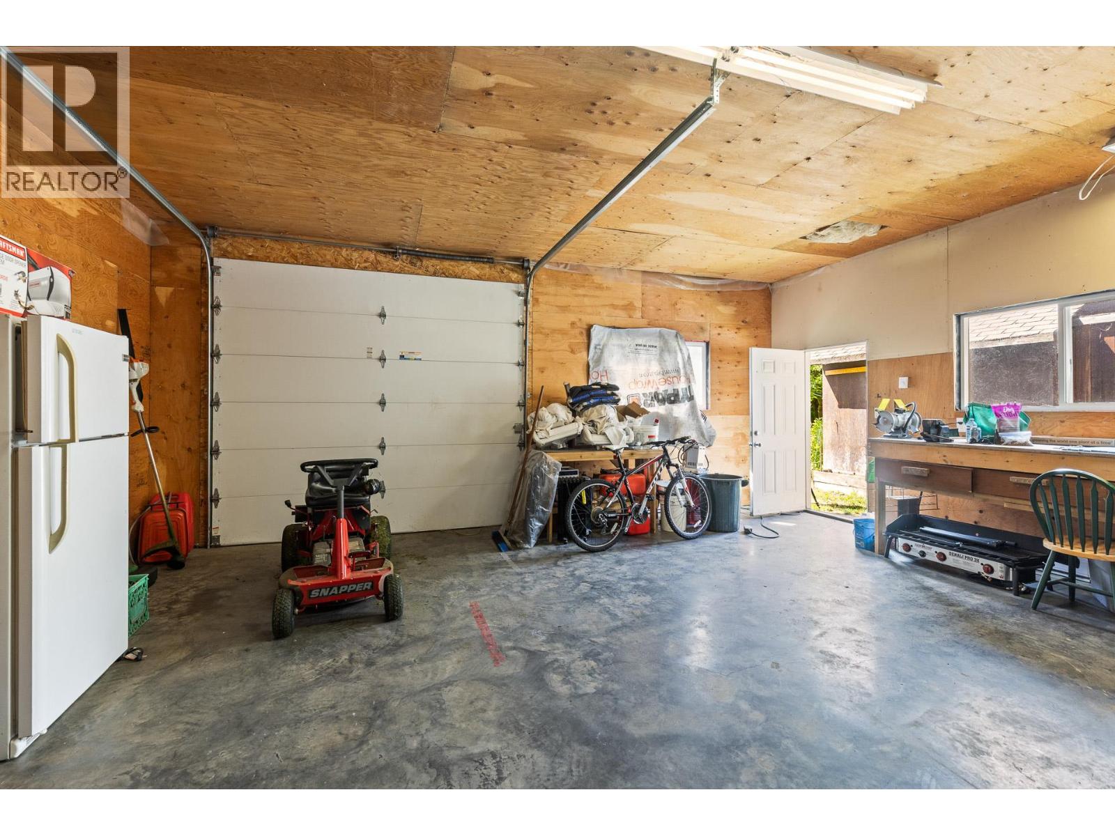 9631 Jensen Road - 29