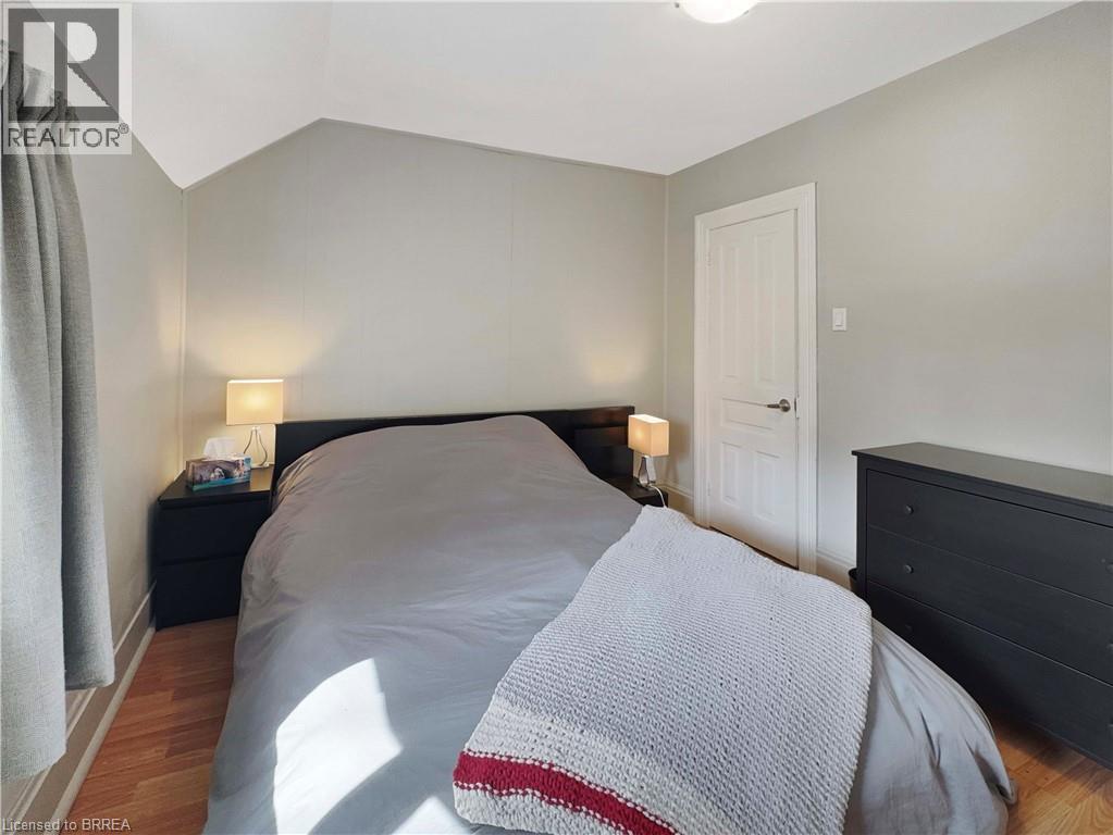 575 GEORGE Street - 17