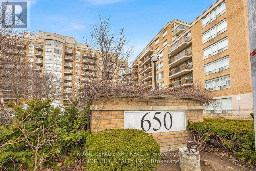 #223 650 LAWRENCE AVENUE W - 18