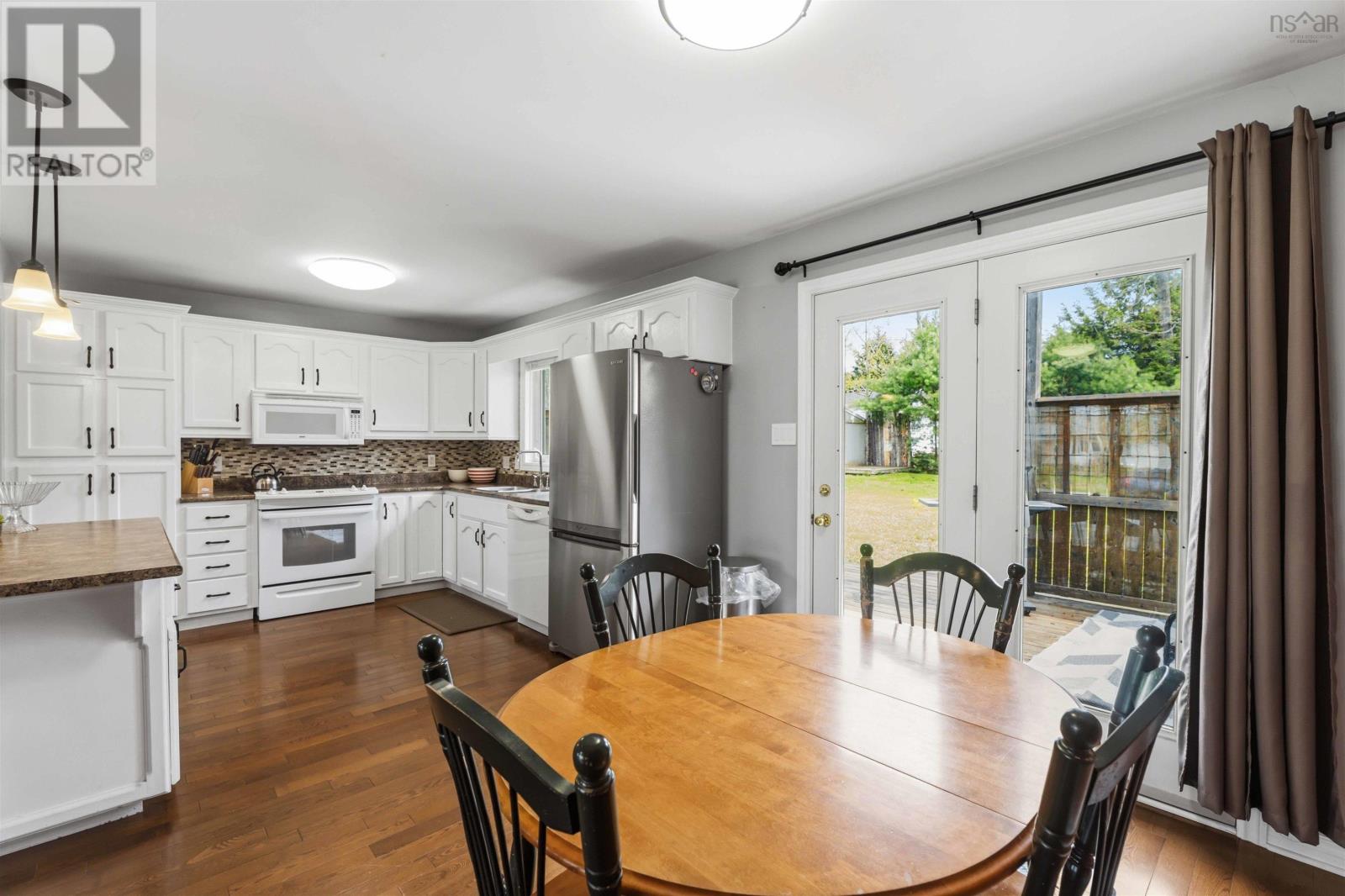 Property 3 of 49 of 2774 Poplar Drive Coldbrook NS B4R 1A8