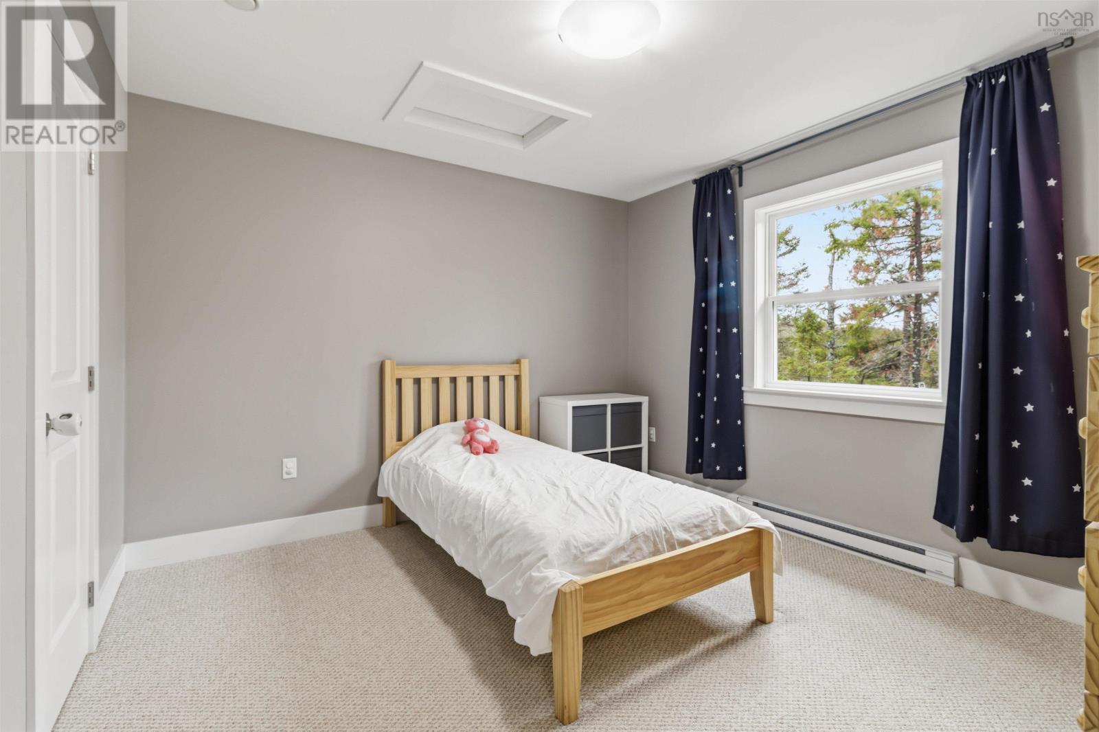 Property 17 of 49 of 176 Clivedon Court