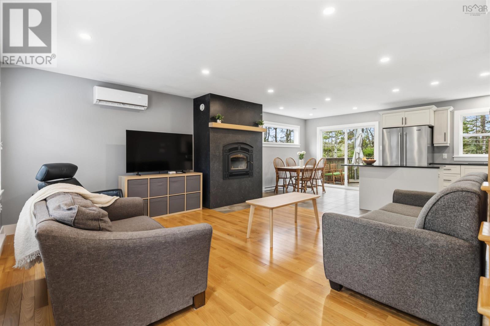 Property 31 of 49 of 176 Clivedon Court