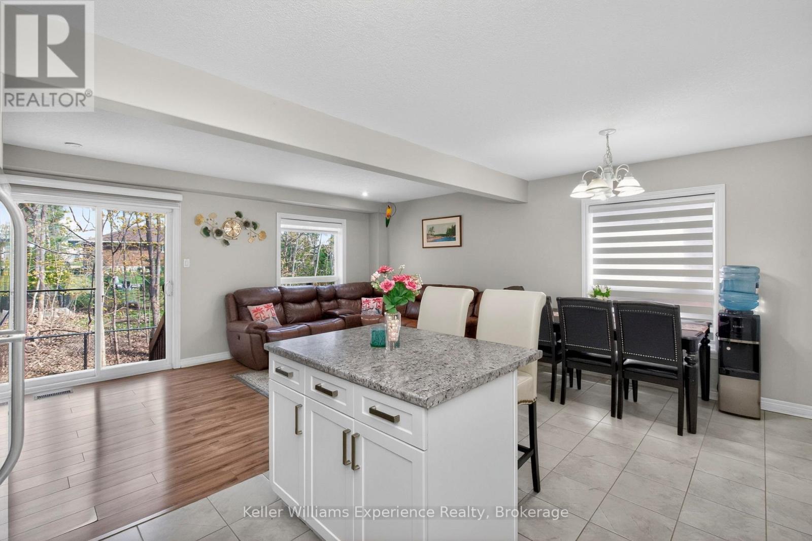 992 COOK DRIVE - 10