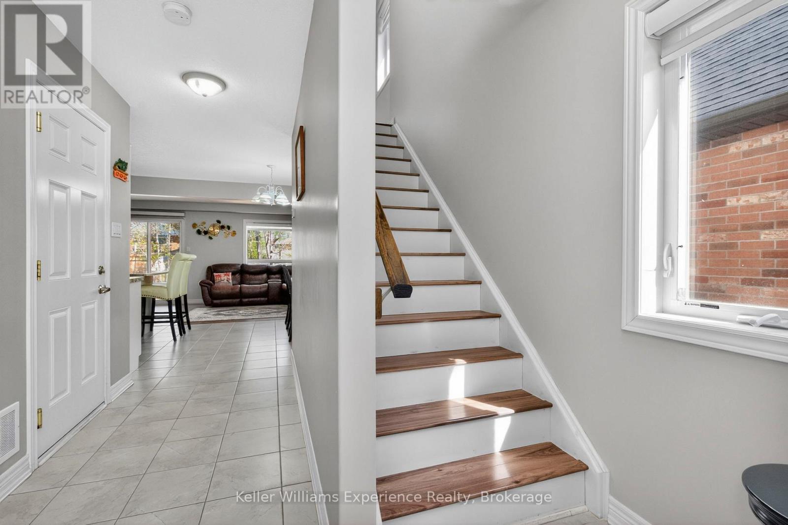 992 COOK DRIVE - 17