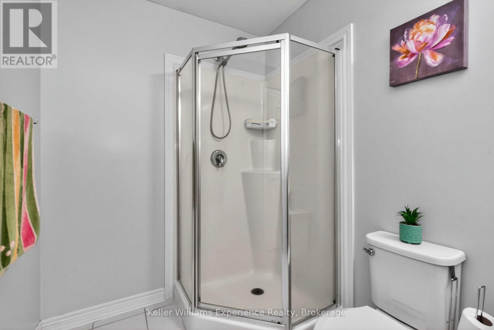 992 COOK DRIVE - 23