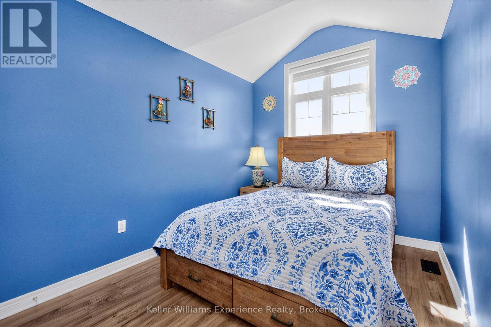 992 COOK DRIVE - 24