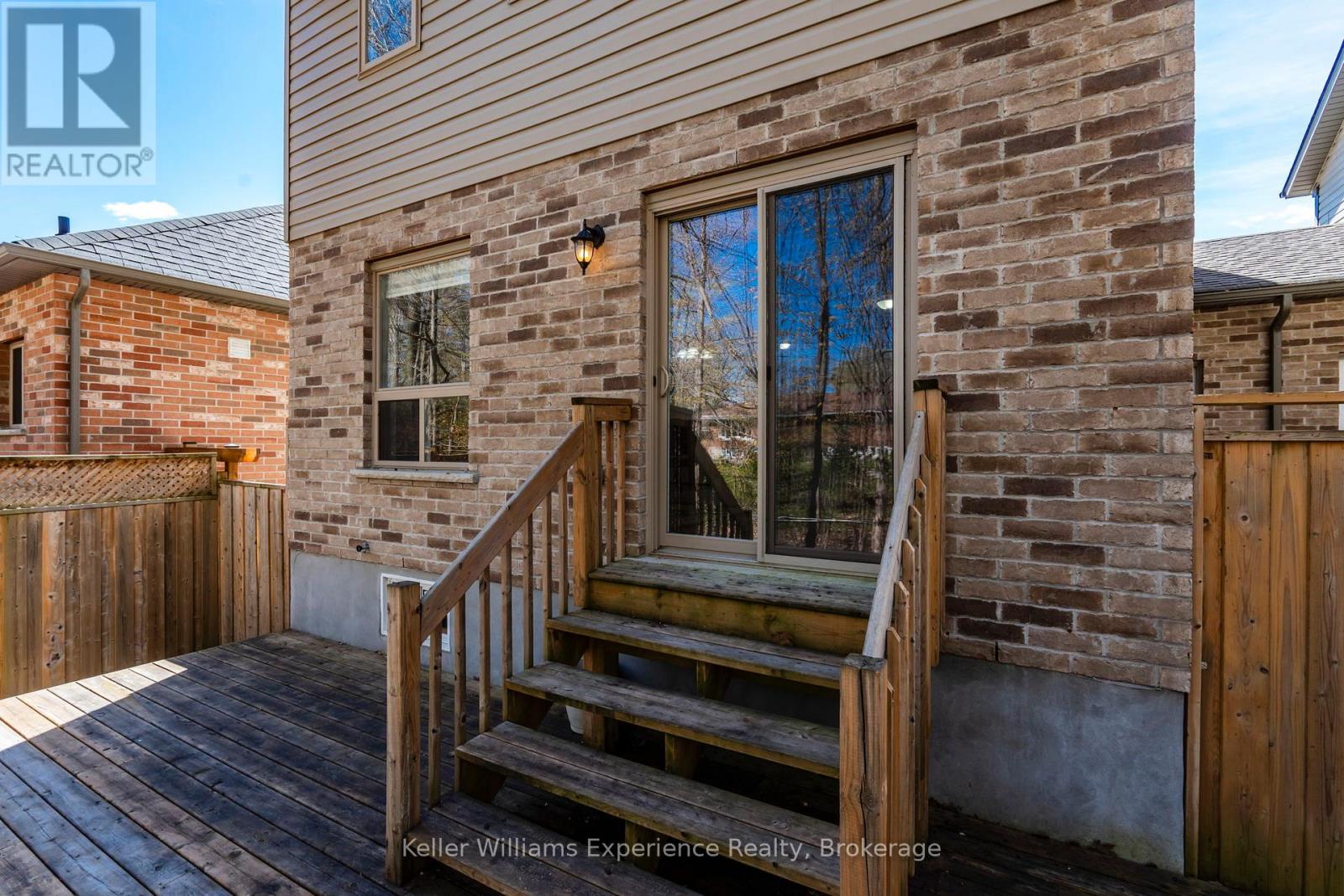 992 COOK DRIVE - 29