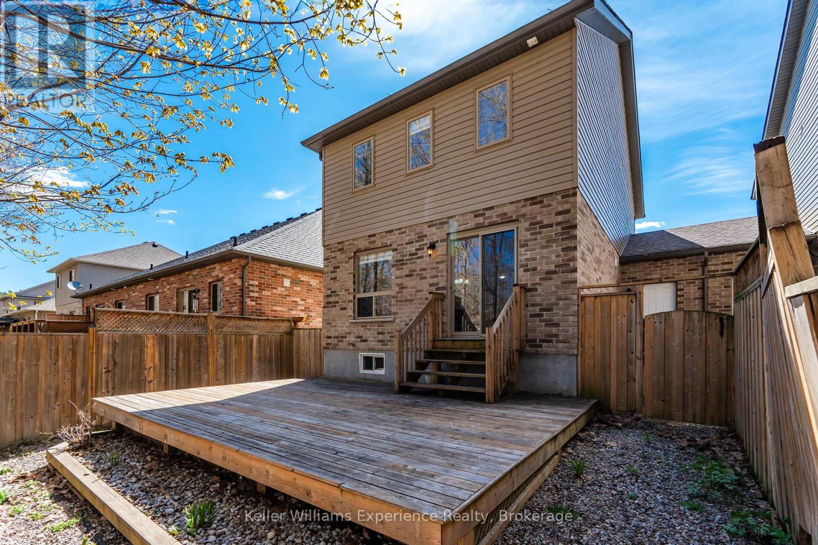 992 COOK DRIVE - 33