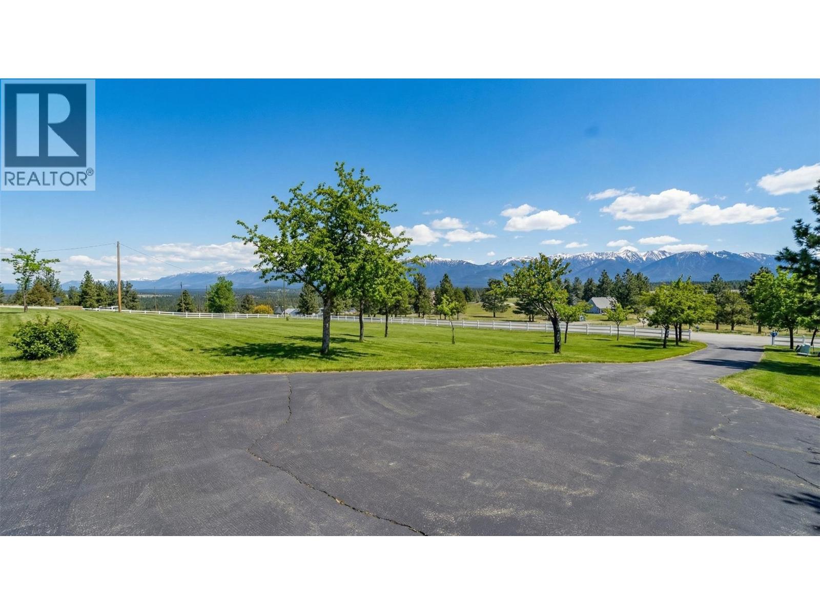 9617 CLEARVIEW Road, Cranbrook