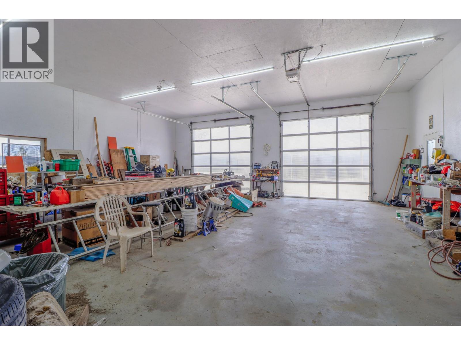 9617 CLEARVIEW Road, Cranbrook