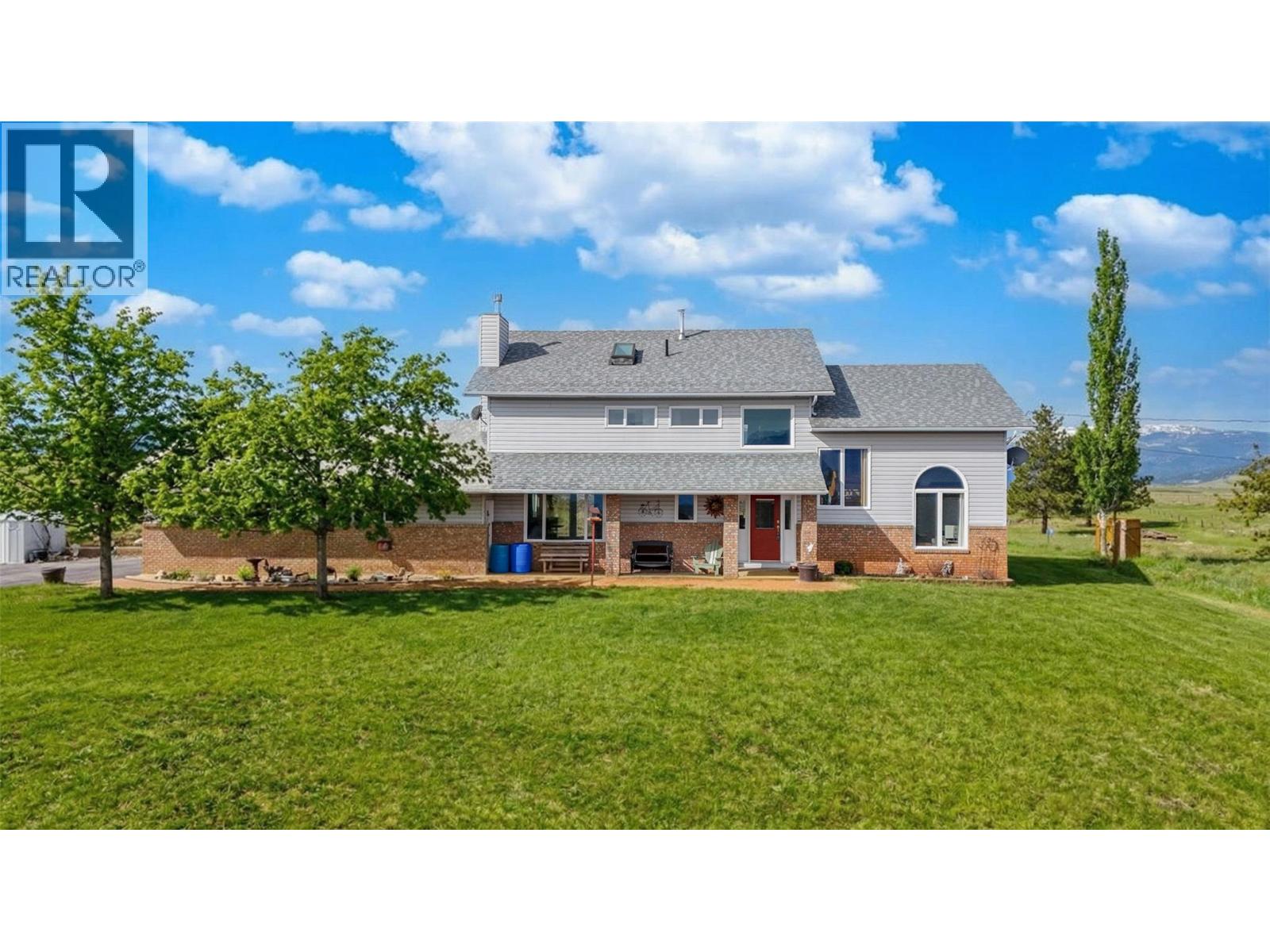 9617 CLEARVIEW Road, Cranbrook