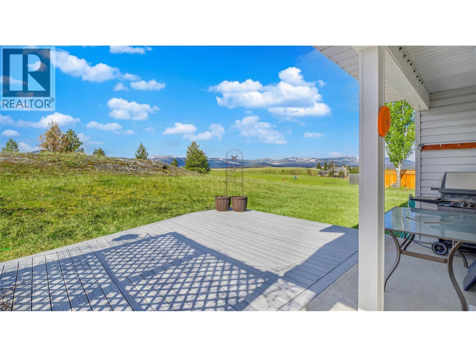 9617 CLEARVIEW Road, Cranbrook