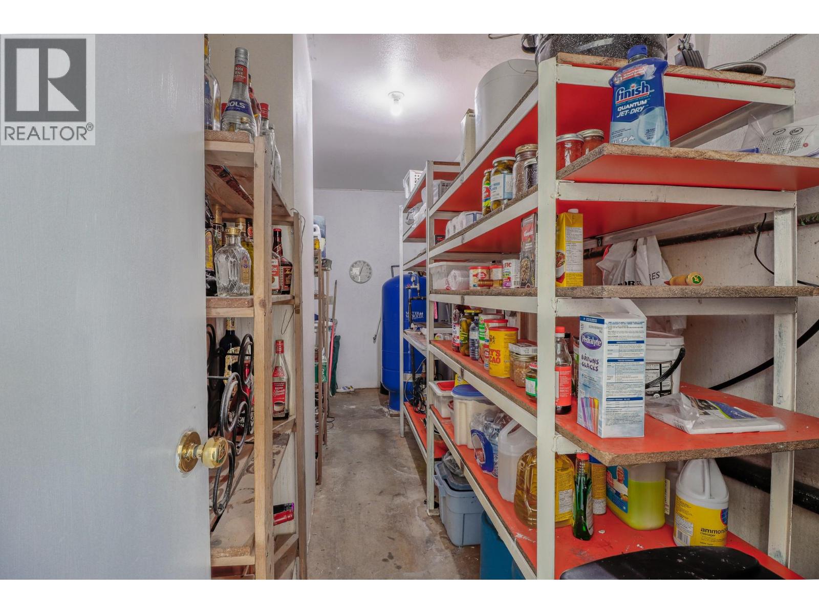 9617 CLEARVIEW Road, Cranbrook
