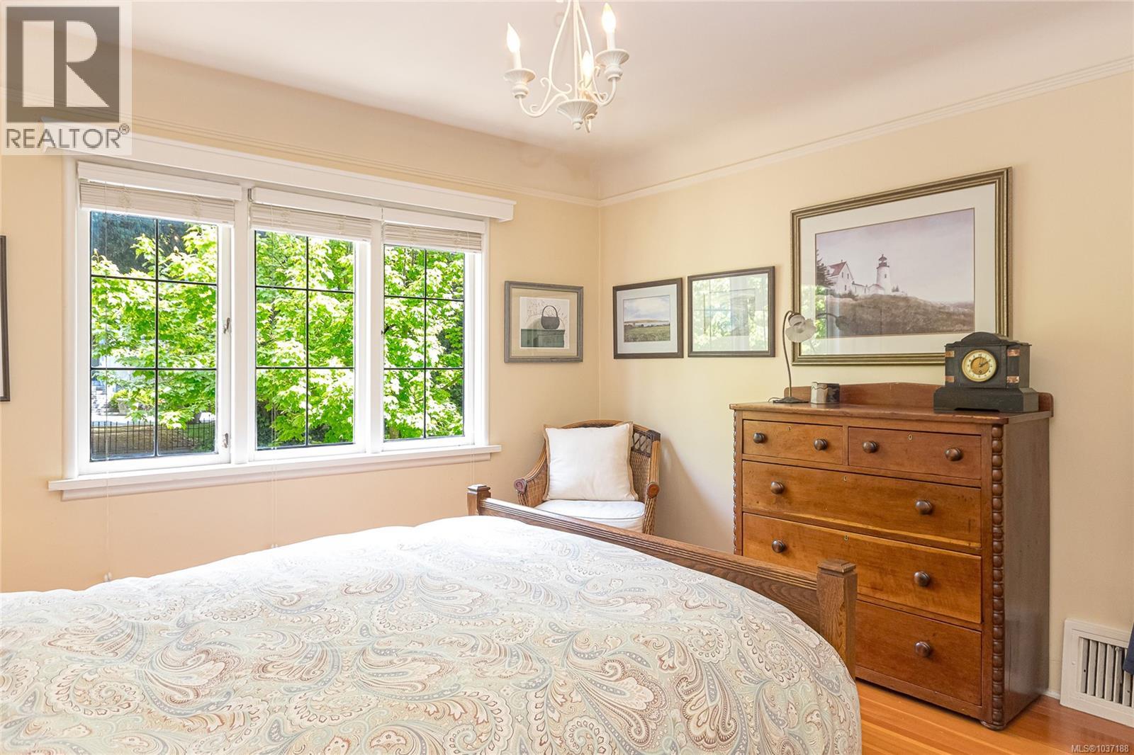 812 Langham Crt - 21