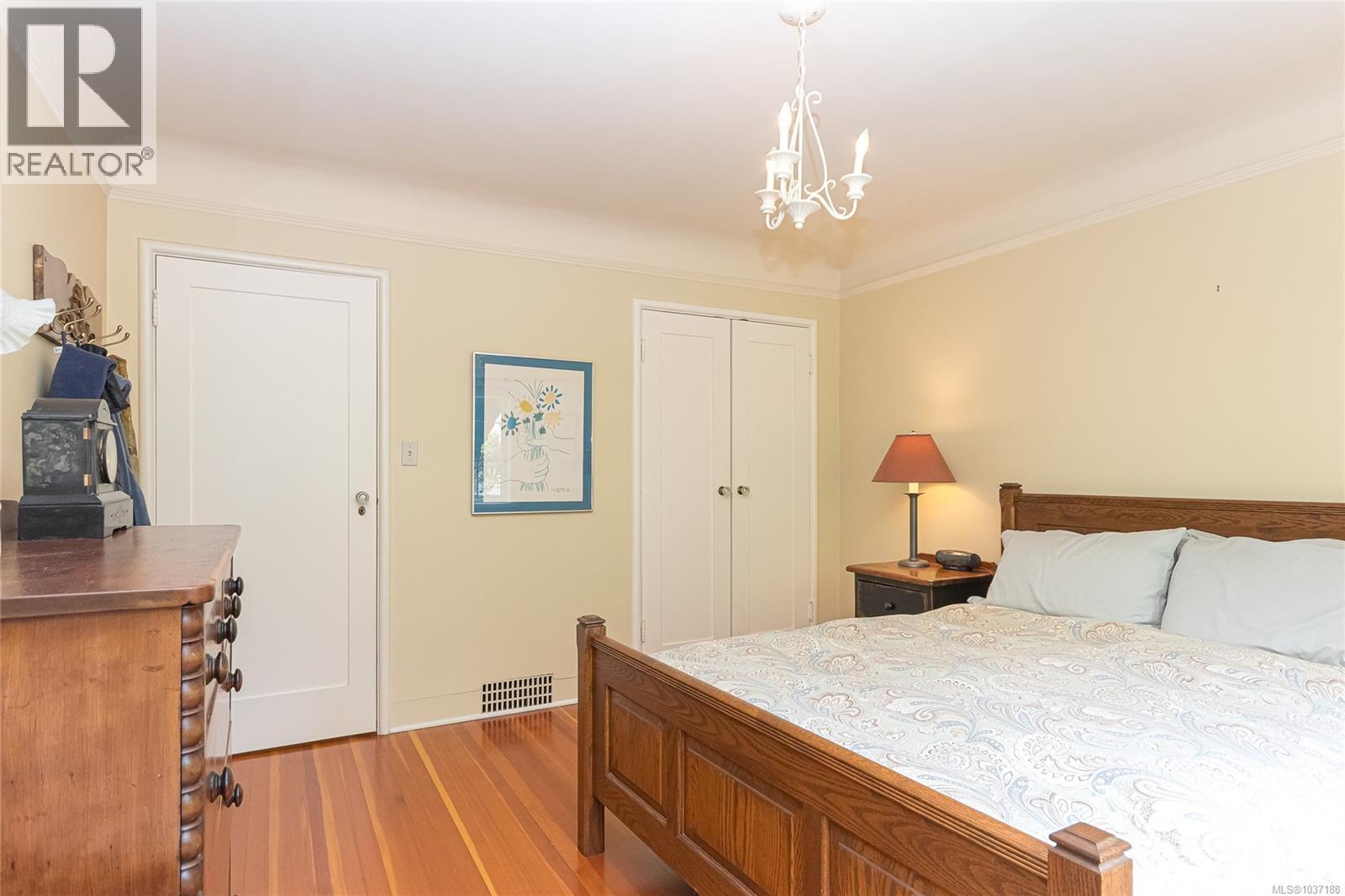 812 Langham Crt - 22