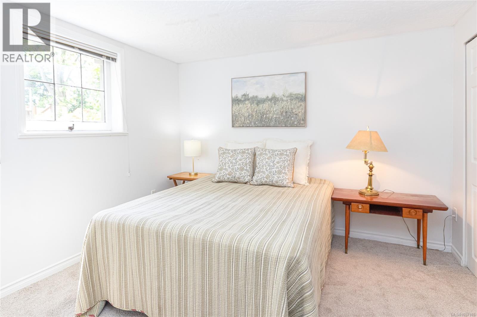 812 Langham Crt - 27