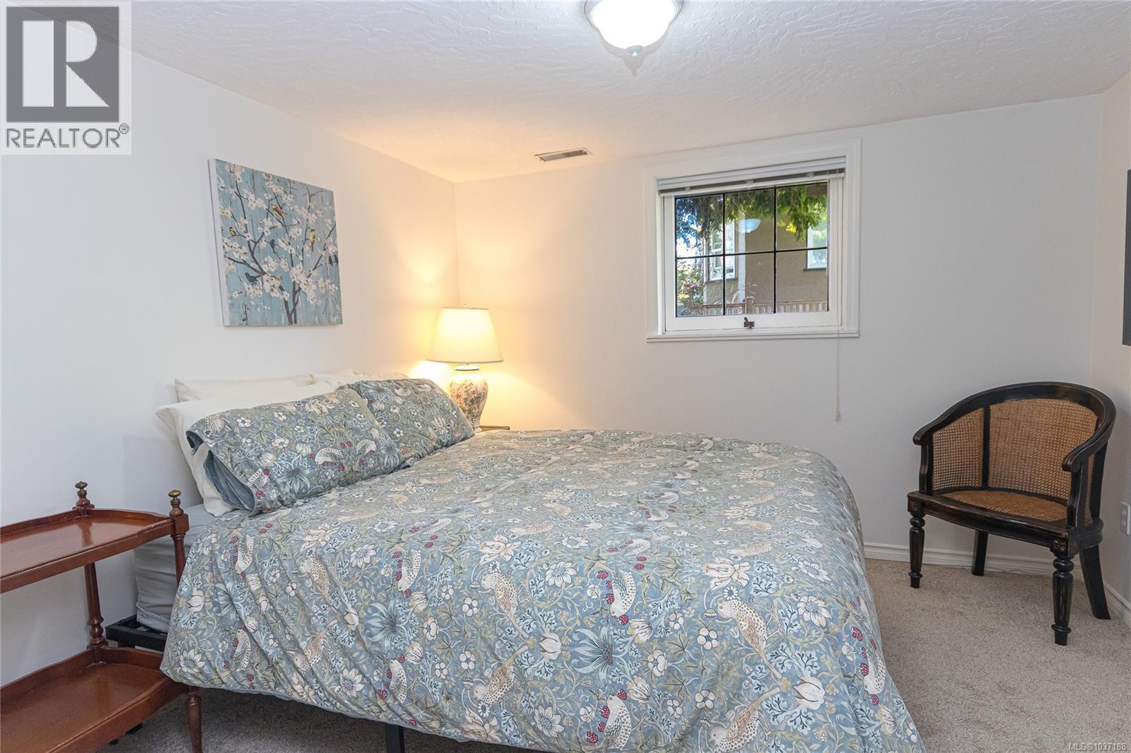 812 Langham Crt - 31