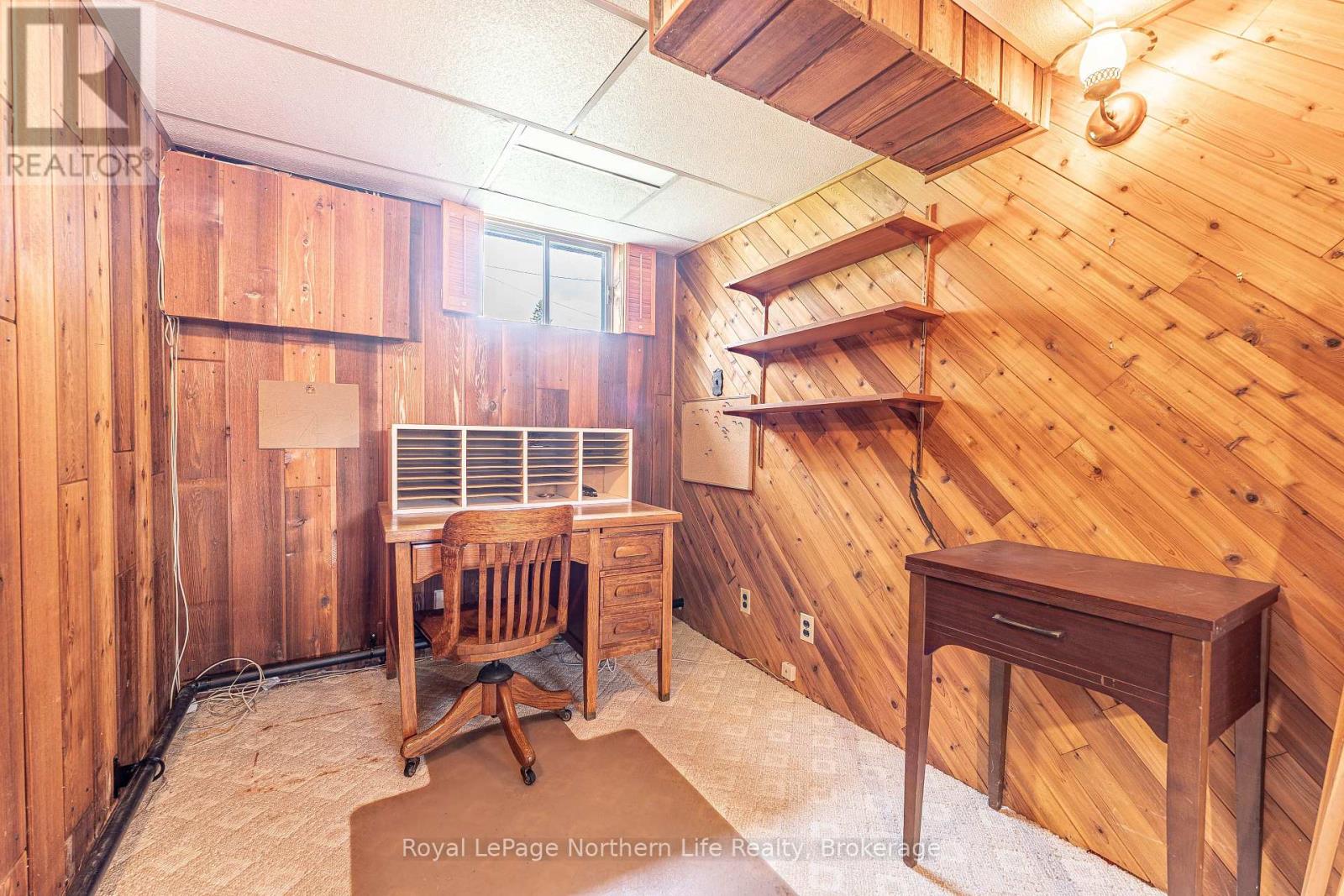 1608 PARKWOOD DRIVE - 29