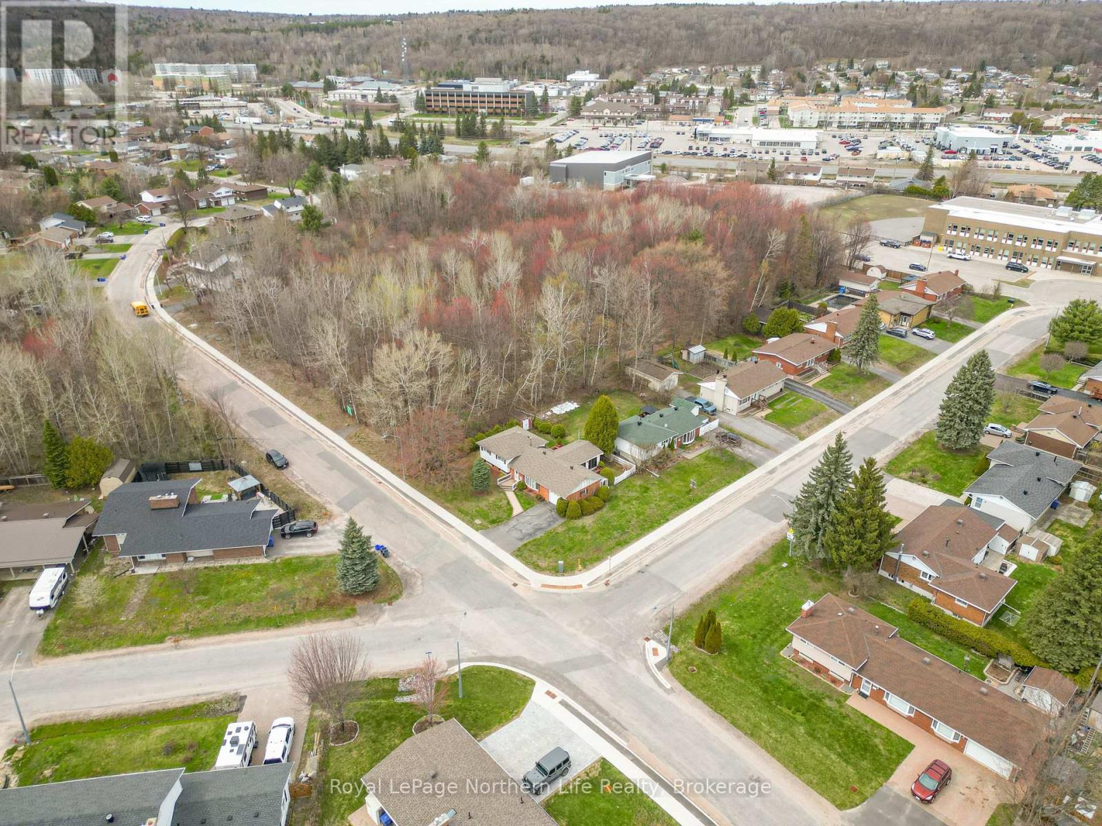 1608 PARKWOOD DRIVE - 38
