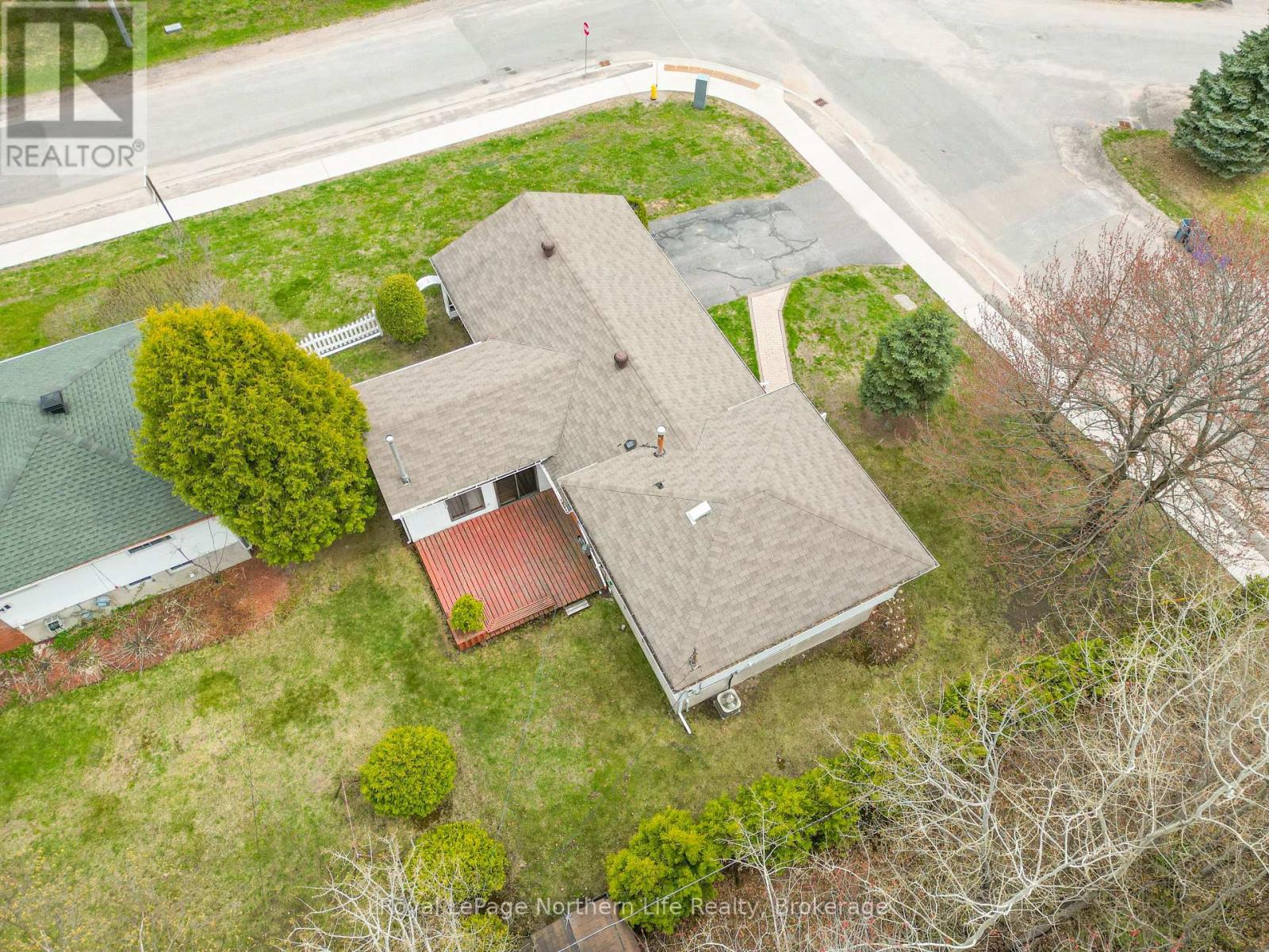 1608 PARKWOOD DRIVE - 42