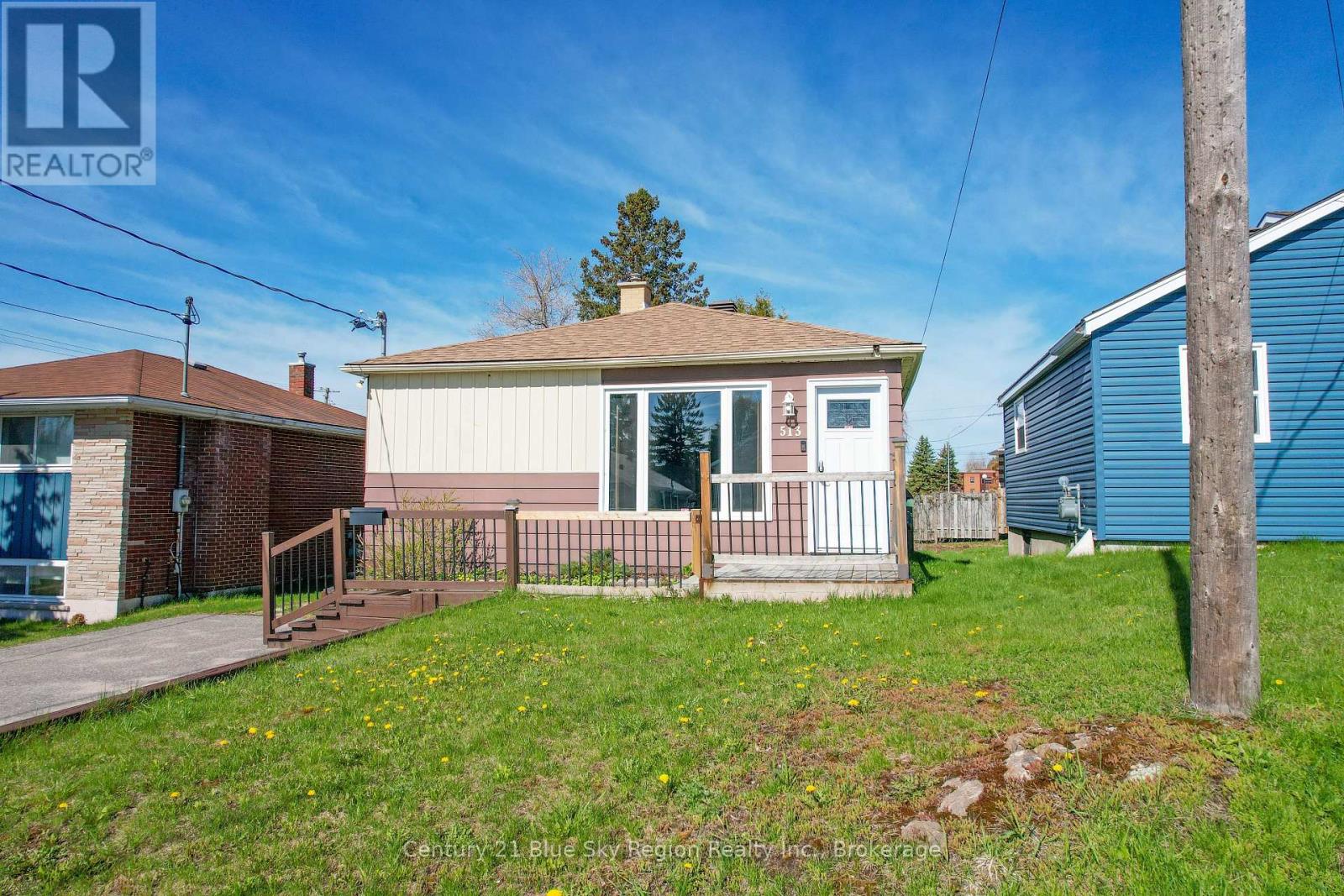 513 BRENNAN STREET - 2