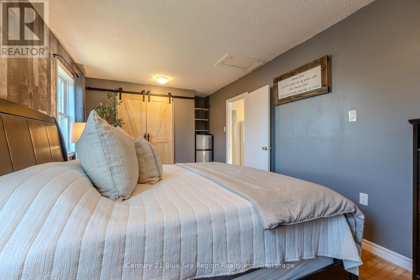 513 BRENNAN STREET - 21