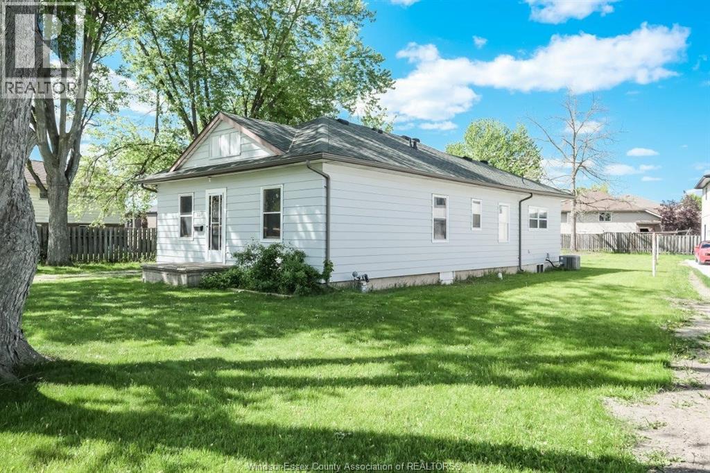 327 BOUFFARD, LaSalle, Ontario, N9J1G3 — Photo 7