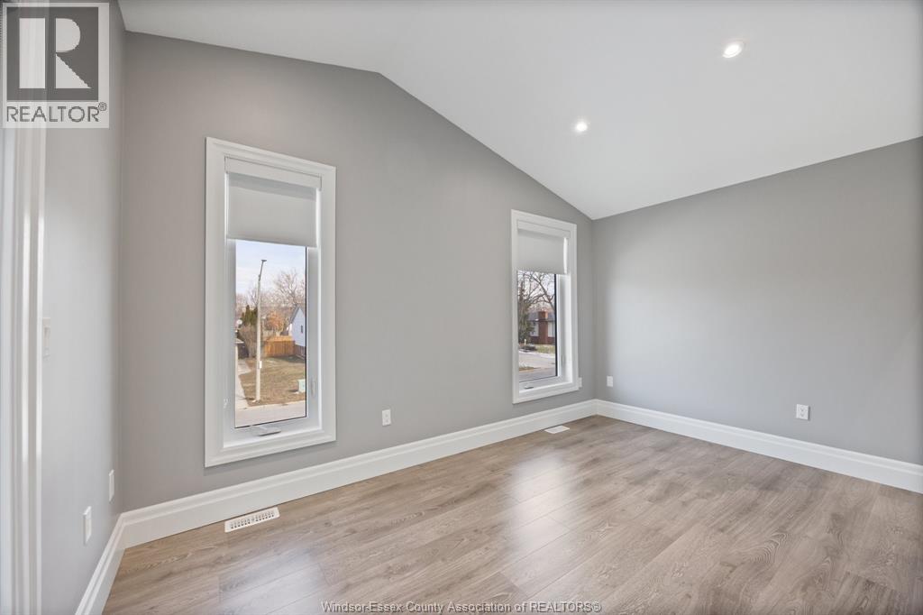 1835 EDGEMORE Unit# 1, LaSalle, Ontario, N9H2J5 — Photo 2