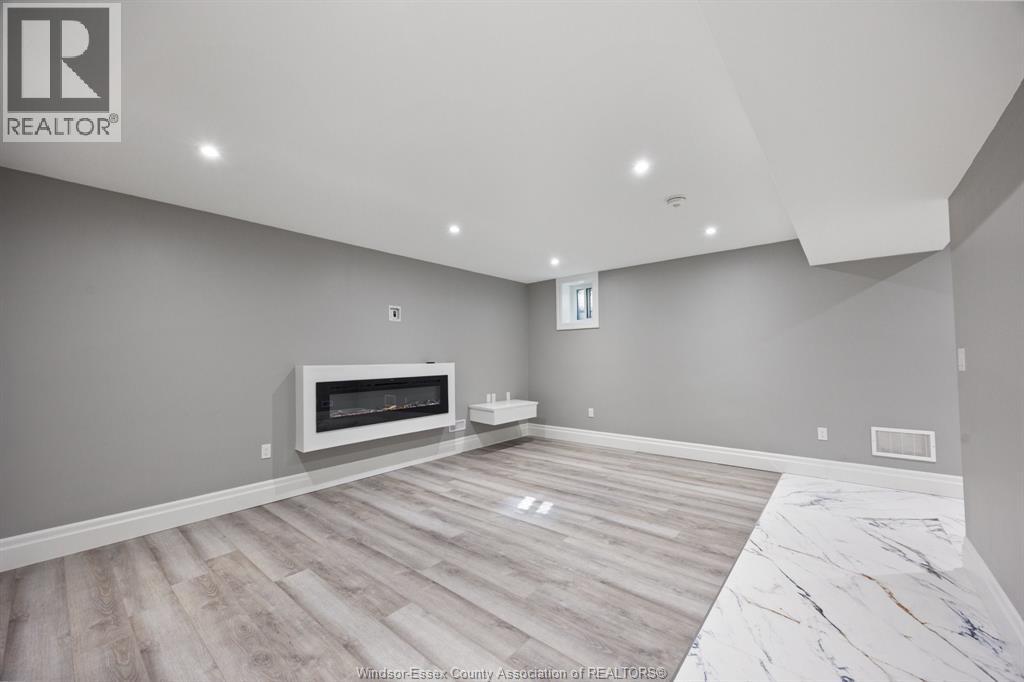 1835 EDGEMORE Unit# 1, LaSalle, Ontario, N9H2J5 — Photo 20