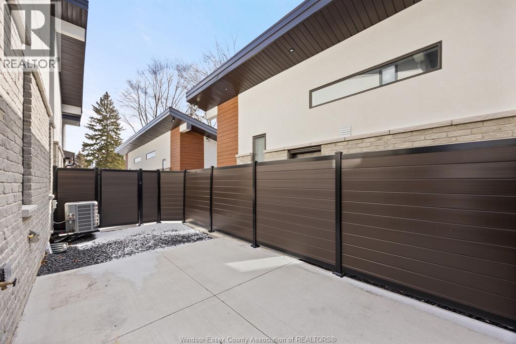 1835 EDGEMORE Unit# 1, LaSalle, Ontario, N9H2J5 — Photo 33