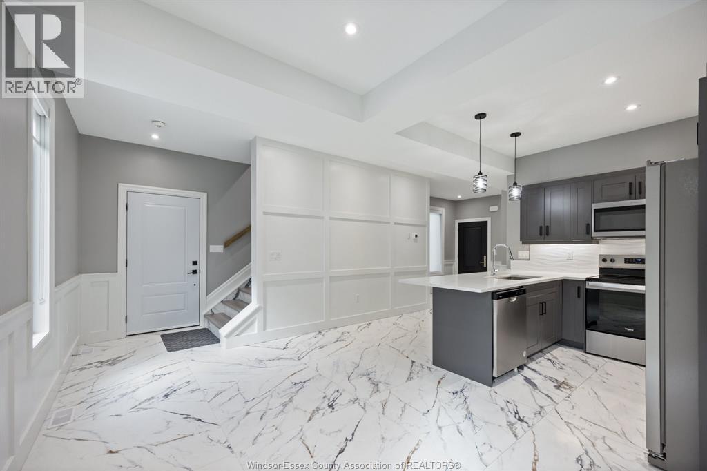 1835 EDGEMORE Unit# 1, LaSalle, Ontario, N9H2J5 — Photo 10