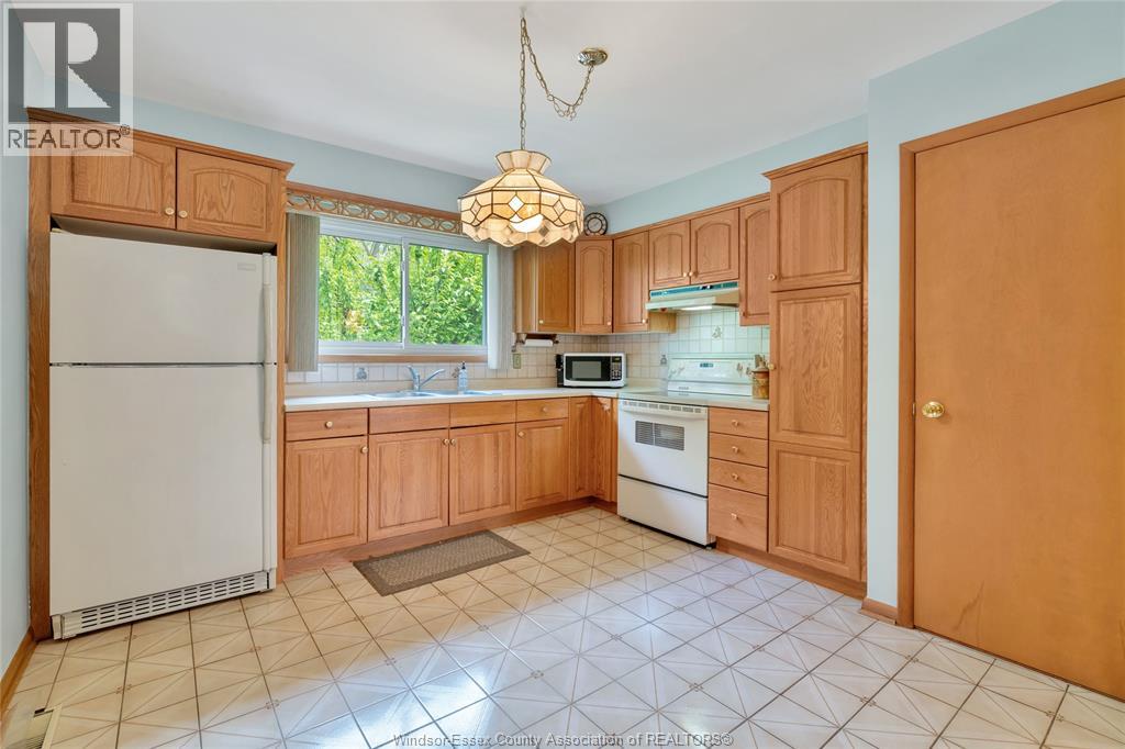 1830 Randolph AVENUE, Windsor, Ontario, N9B2W3 — Photo 8