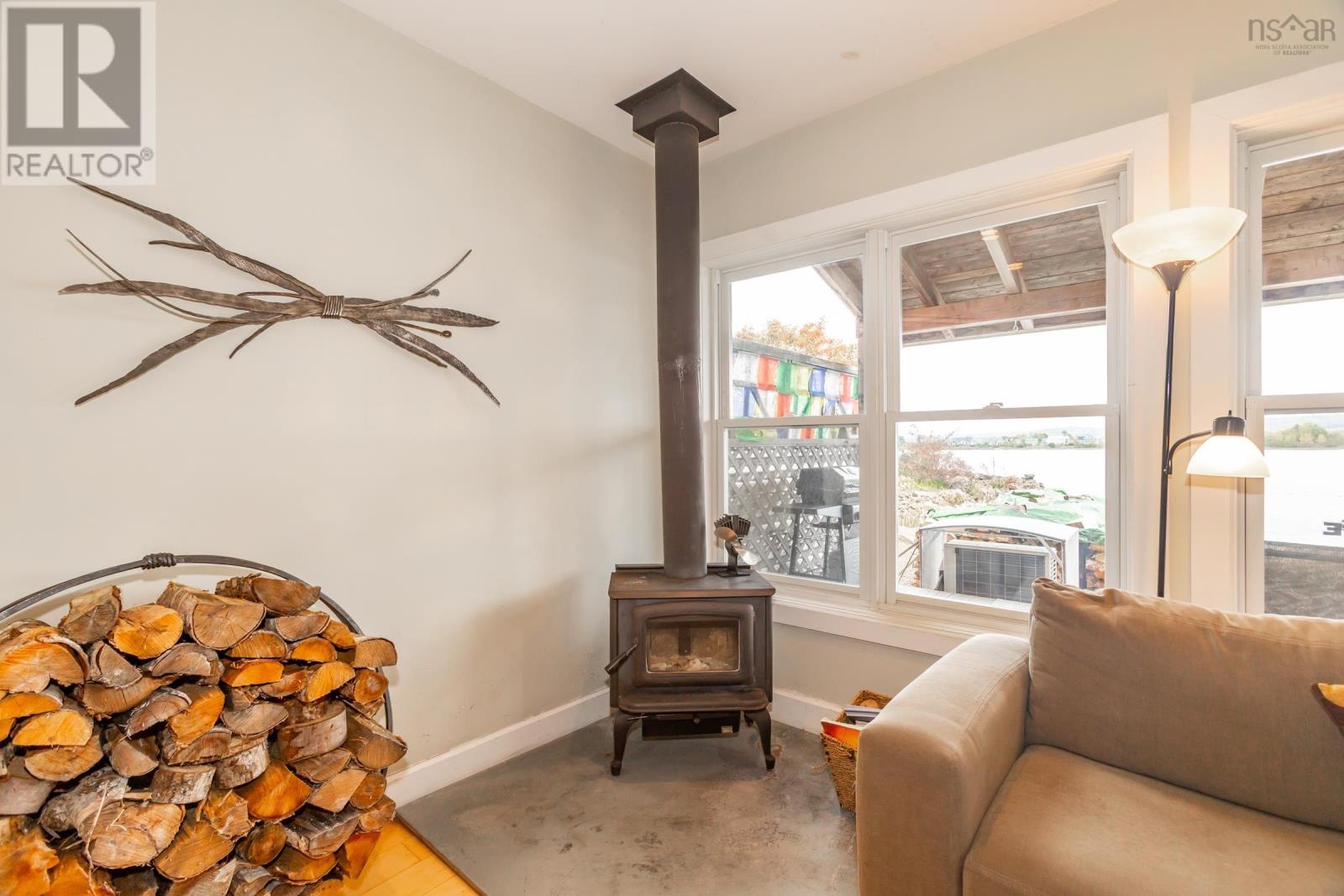 5360 Granville Road - 13