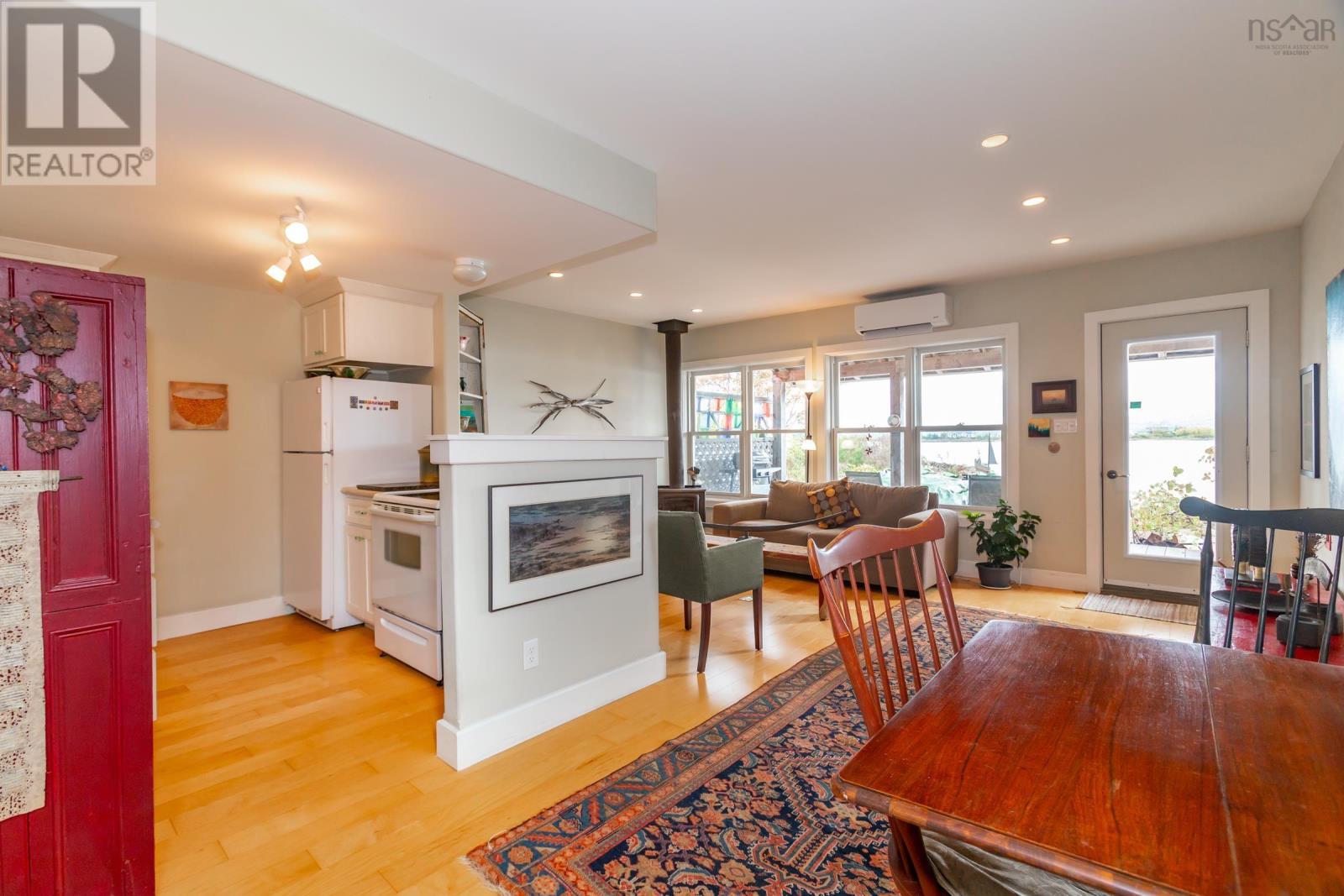 5360 Granville Road - 19