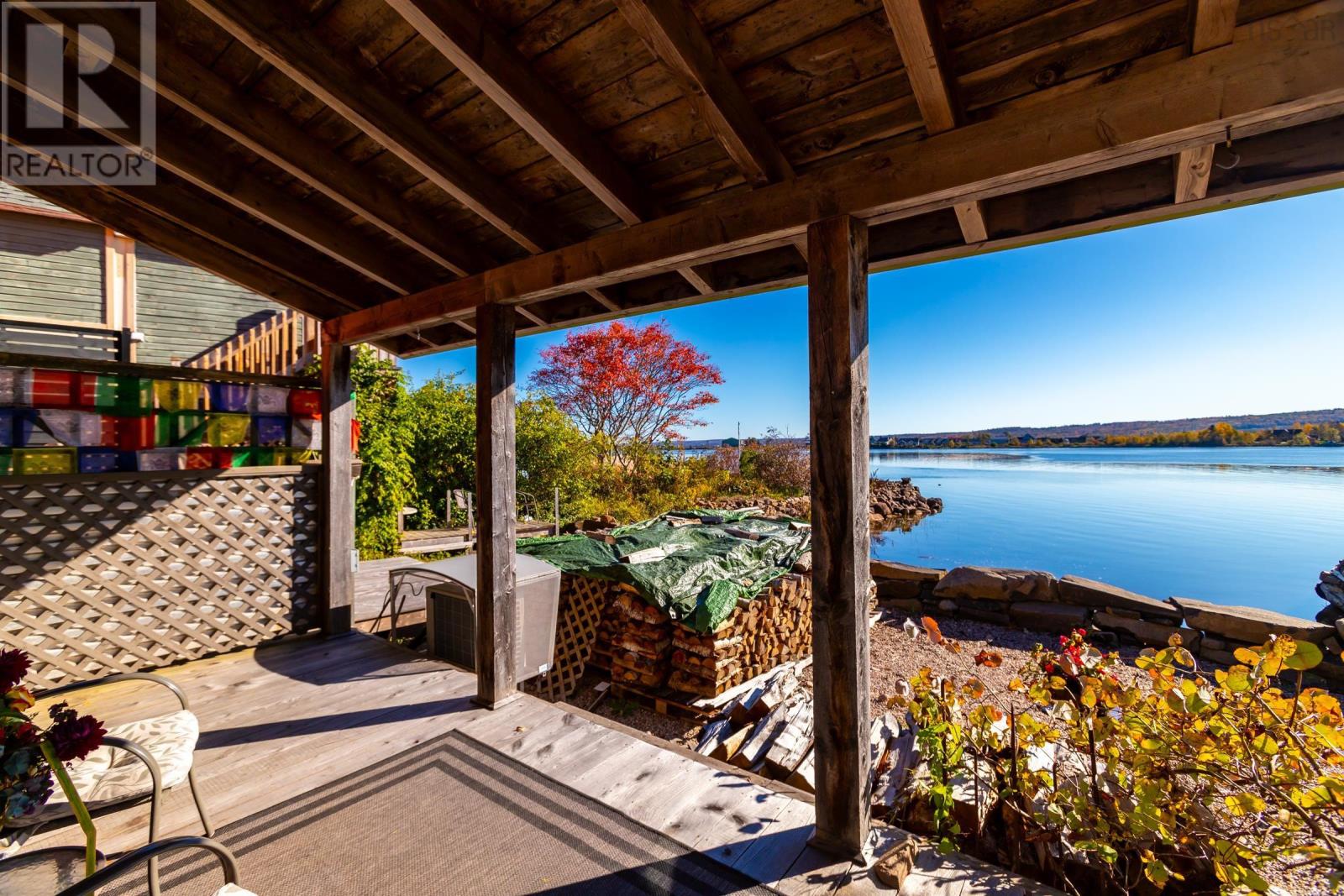 5360 Granville Road - 37