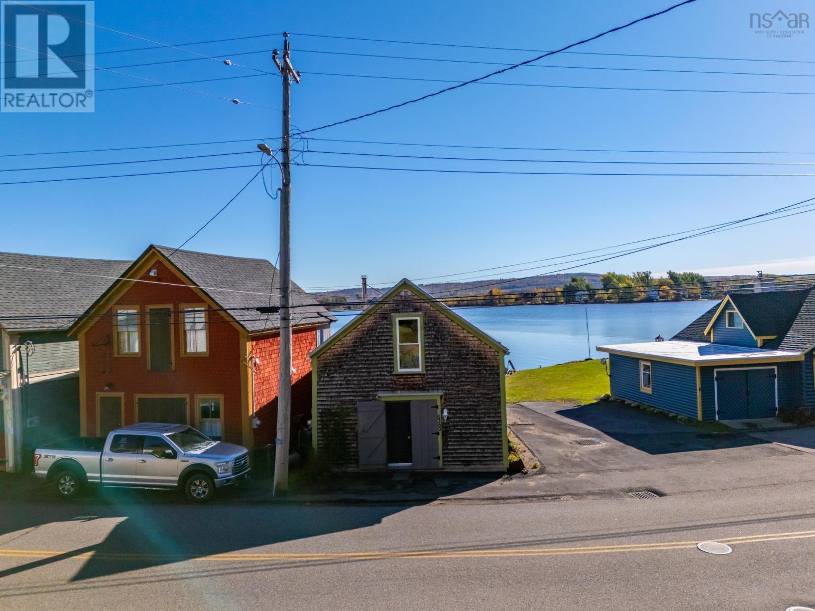 5360 Granville Road - 8
