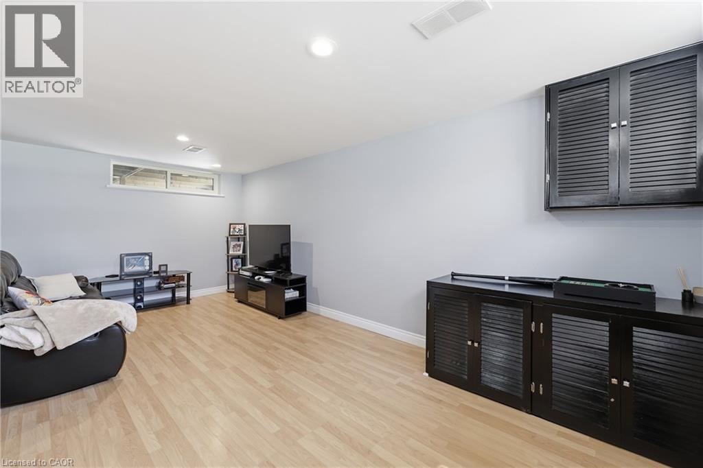 2122 BRIDGE Road, Oakville, Ontario, L6L2G1 — Photo 10